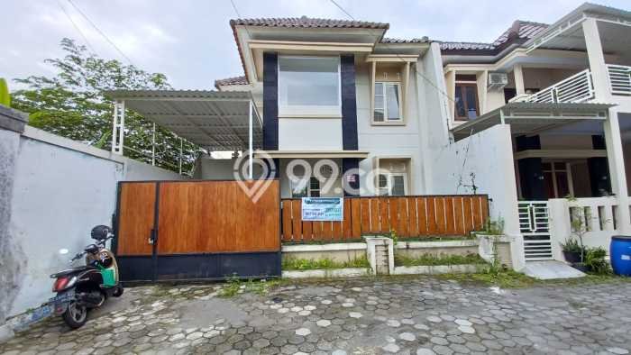 GOOD DEAL! Rumah area Caturtunggal, 2 KM, Ready, LT 105m² Bangunan 90m² GOOD DEAL! Rumah area Caturtunggal, 2 KM, Ready, LT 105m² Bangunan 90m²