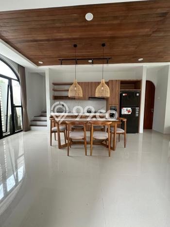 LOKASI STRATEGIS! Vila di , Dimensi 200m2m², Pemandangan Indah di area LOKASI STRATEGIS! Vila di , Dimensi 200m2m², Pemandangan Indah di area