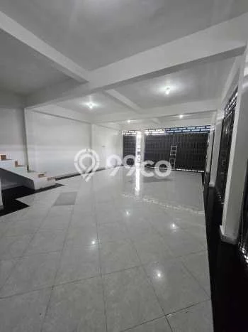 Ruko Dijual di Badung LT 135m2 & LB 200m2 Lokasi Terbaik! Ruko Dijual di Badung LT 135m2 & LB 200m2 Lokasi Terbaik!