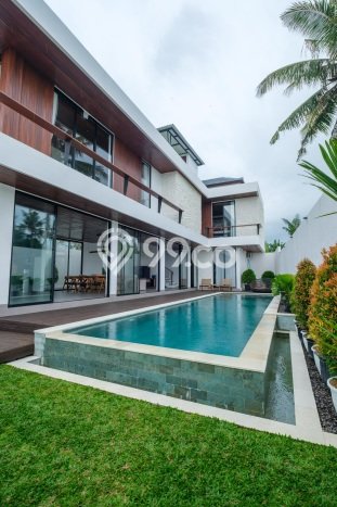 Vila Kawasan Gianyar, Luas 350m2m², Lokasi Strategis Vila Kawasan Gianyar, Luas 350m2m², Lokasi Strategis