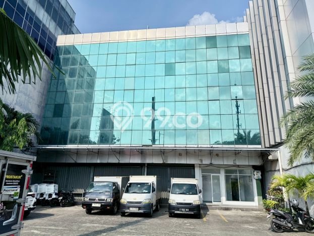 Lokasi Strategis! Dijual Kantor Bisnis di Mampang Prapatan, Jakarta Selatan Kondisi Baik Lokasi Strategis! Dijual Kantor Bisnis di Mampang Prapatan, Jakarta Selatan Kondisi Baik
