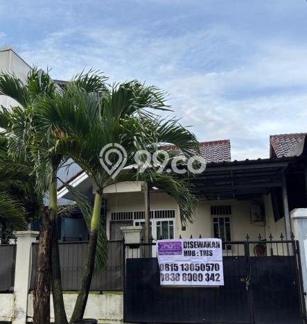 Disewakan! Rumah 3 Kamar Tidur &
2 Kamar Mandi di Lippo Karawaci, Tangerang Disewakan! Rumah 3 Kamar Tidur &
2 Kamar Mandi di Lippo Karawaci, Tangerang