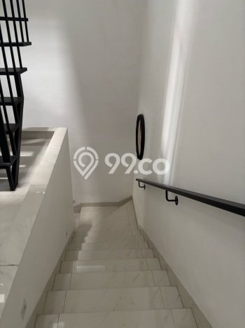 Rumah Luxury Modern Tanpa Renovasi di Lippo Karawaci Tangerang Rumah Luxury Modern Tanpa Renovasi di Lippo Karawaci Tangerang