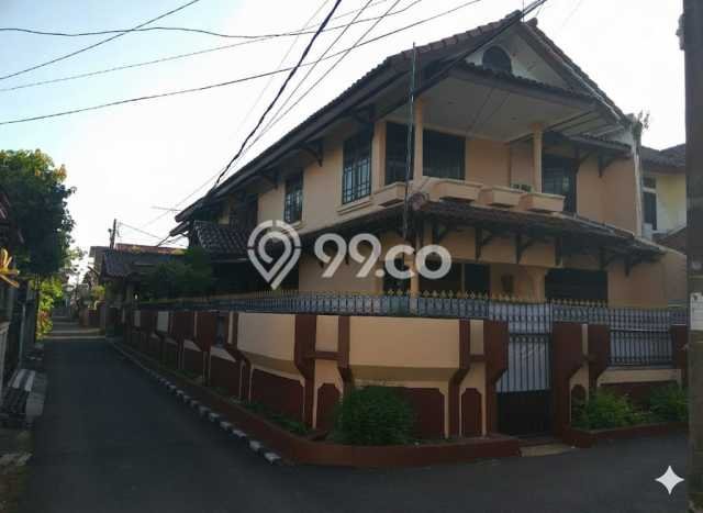 Rumah Eksklusif Siap Huni LT 326m2 di Duren Sawit, Jakarta Timur Rumah Eksklusif Siap Huni LT 326m2 di Duren Sawit, Jakarta Timur