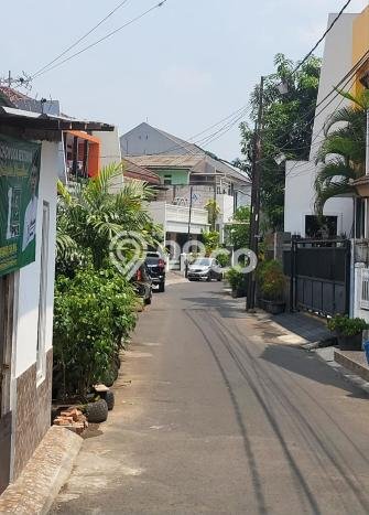 Jual Rumah Mewah Elegan Dengan View Eksklusif di Pulomas, Jakarta Timur Jual Rumah Mewah Elegan Dengan View Eksklusif di Pulomas, Jakarta Timur