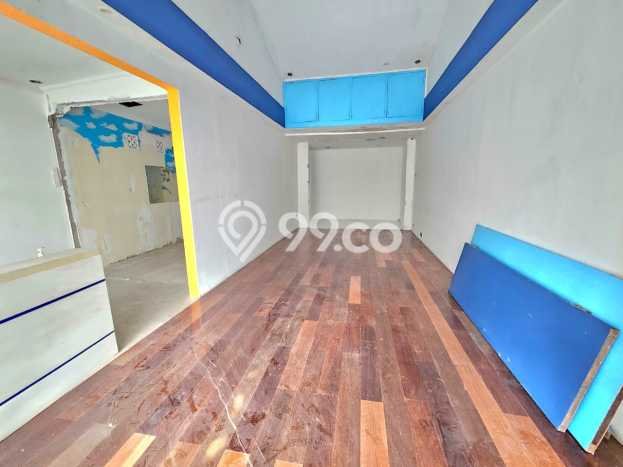 Gudang Kawasan Rawamangun, Luas 100m2m², Lokasi Bisnis, Disewakan Gudang Kawasan Rawamangun, Luas 100m2m², Lokasi Bisnis, Disewakan
