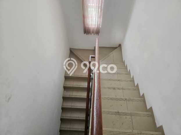 Lokasi strategis! Rumah siap huni disewakan di Cakung LB 180m2 Lokasi strategis! Rumah siap huni disewakan di Cakung LB 180m2