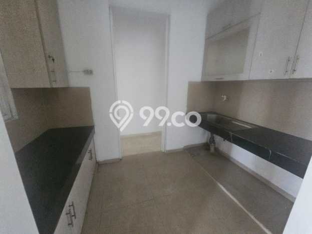 Lokasi strategis! Rumah siap huni disewakan di Cakung LB 180m2 Lokasi strategis! Rumah siap huni disewakan di Cakung LB 180m2
