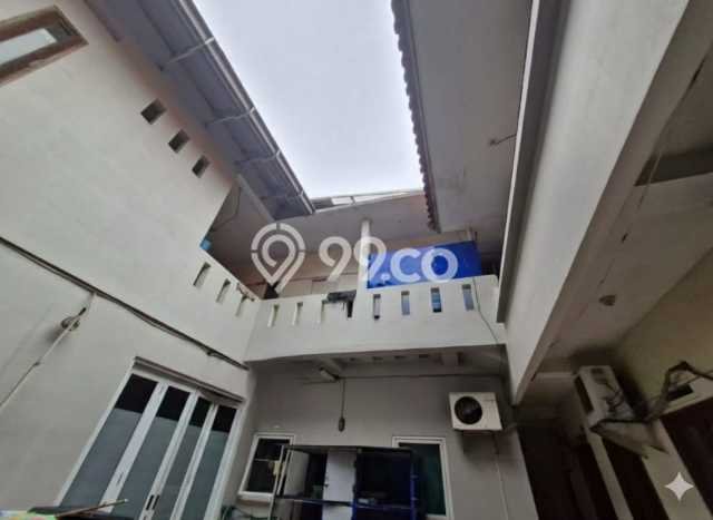 Dijual Rumah Kost di Gatot Subroto, Jakarta Selatan, 28 KT, 28 KM, Bangunan 600m2 Dijual Rumah Kost di Gatot Subroto, Jakarta Selatan, 28 KT, 28 KM, Bangunan 600m2