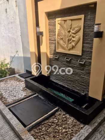 Lokasi strategis! Rumah siap pakai disewakan di Cakung LB 160m2 Lokasi strategis! Rumah siap pakai disewakan di Cakung LB 160m2