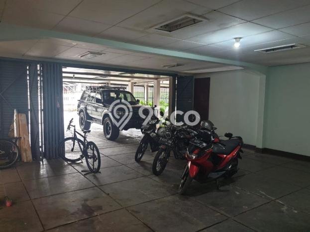For Sale! Luxury House LT 1738m2 Desain Modern di Sayap Dago For Sale! Luxury House LT 1738m2 Desain Modern di Sayap Dago