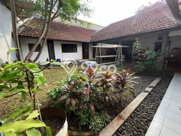 Jual Rumah Mewah Elegan Dengan View Eksklusif di Cipaganti, Bandung Jual Rumah Mewah Elegan Dengan View Eksklusif di Cipaganti, Bandung