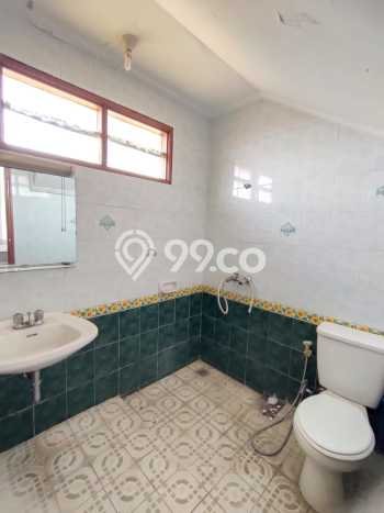 Rumah Strategis area , Bandung, Luas 865m2m² Bangunan 300m2m² - HARGA NEGO! Rumah Strategis area , Bandung, Luas 865m2m² Bangunan 300m2m² - HARGA NEGO!