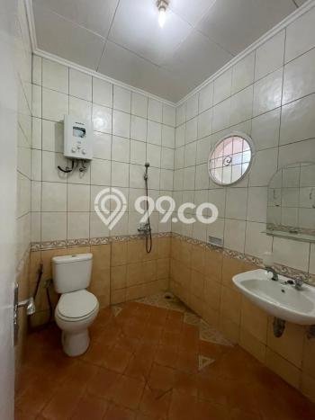 Disewakan! Rumah 5 Kamar Tidur &
3 Kamar Mandi di Kota Baru Parahyangan, Bandung Disewakan! Rumah 5 Kamar Tidur &
3 Kamar Mandi di Kota Baru Parahyangan, Bandung