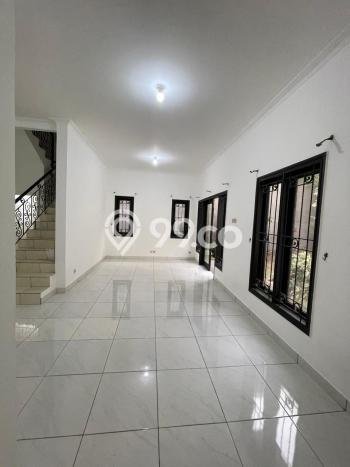 Disewakan! Rumah 5 Kamar Tidur &
3 Kamar Mandi di Kota Baru Parahyangan, Bandung Disewakan! Rumah 5 Kamar Tidur &
3 Kamar Mandi di Kota Baru Parahyangan, Bandung
