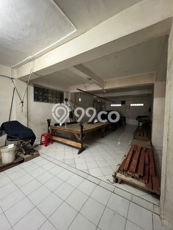 Rumah Luxury Modern Siap Huni di Mekar Wangi Bandung Rumah Luxury Modern Siap Huni di Mekar Wangi Bandung