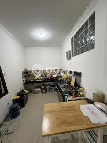 Jual Rumah Eksklusif 3 KT di Taman Holis Indah, Bandung Jual Rumah Eksklusif 3 KT di Taman Holis Indah, Bandung