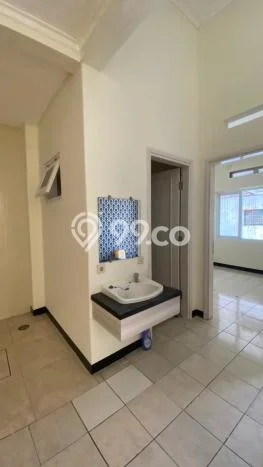 Jarang Ada! Rumah Kontrakan 3 Kamar Bagus Siap Huni Kota Baru Parahyangan Jarang Ada! Rumah Kontrakan 3 Kamar Bagus Siap Huni Kota Baru Parahyangan