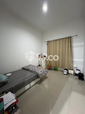 Jual Rumah Eksklusif 3 KT di Taman Holis Indah, Bandung Jual Rumah Eksklusif 3 KT di Taman Holis Indah, Bandung