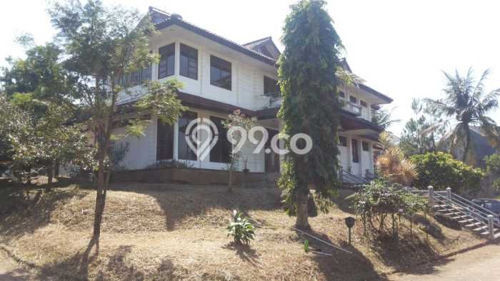 GOOD DEAL! Rumah Premium di , Luas 2974m2m² Bangunan 1025m2m² GOOD DEAL! Rumah Premium di , Luas 2974m2m² Bangunan 1025m2m²