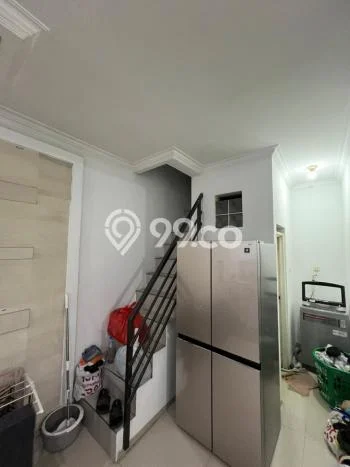 Jual Rumah Eksklusif 3 KT di Taman Holis Indah, Bandung Jual Rumah Eksklusif 3 KT di Taman Holis Indah, Bandung