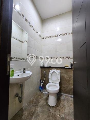 Ready to Use! Premium House LT 133m2 Desain Modern di Singgasana Ready to Use! Premium House LT 133m2 Desain Modern di Singgasana