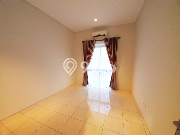 Jarang Ada! Rumah Sewa 3 Kamar Bagus Siap Huni Kota Baru Parahyangan Jarang Ada! Rumah Sewa 3 Kamar Bagus Siap Huni Kota Baru Parahyangan