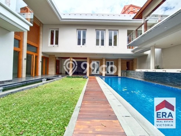 Dijual Rumah Mewah Elegan Dengan View Cantik di Pondok Indah, Jakarta Selatan Dijual Rumah Mewah Elegan Dengan View Cantik di Pondok Indah, Jakarta Selatan
