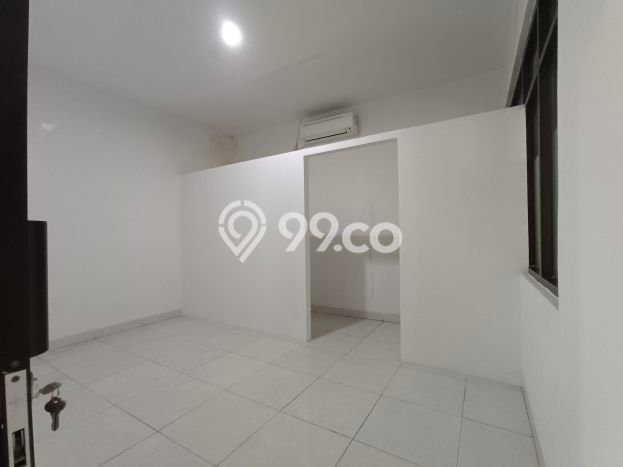 LOKASI SUPER STRATEGIS! Kantor Kawasan Cinere, Luas 300400m², Prospek Pembeli LOKASI SUPER STRATEGIS! Kantor Kawasan Cinere, Luas 300400m², Prospek Pembeli