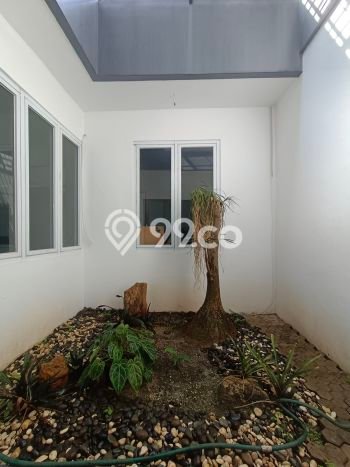 LOKASI SUPER STRATEGIS! Kantor Kawasan Cinere, Luas 300400m², Prospek Pembeli LOKASI SUPER STRATEGIS! Kantor Kawasan Cinere, Luas 300400m², Prospek Pembeli