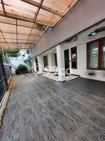 Siap Huni Rumah Mewah 3 Kamar di Kebayoran Baru Dekat ke Mana Saja Siap Huni Rumah Mewah 3 Kamar di Kebayoran Baru Dekat ke Mana Saja