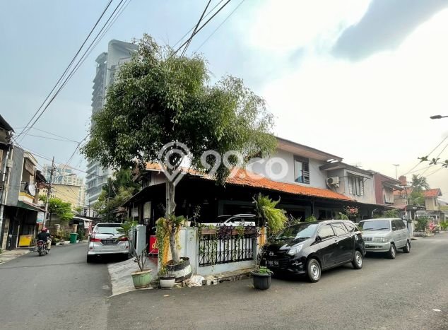 Hunian Mewah Siap Huni LT 224m2 di Tebet, Jakarta Selatan Hunian Mewah Siap Huni LT 224m2 di Tebet, Jakarta Selatan