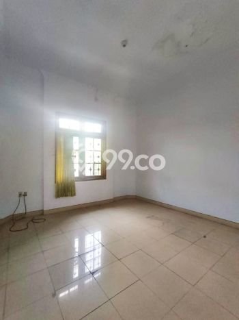 Siap Huni Rumah Mewah 4 Kamar di Kebayoran Baru Dekat ke Mana Pun Siap Huni Rumah Mewah 4 Kamar di Kebayoran Baru Dekat ke Mana Pun
