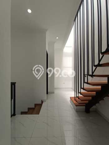 Dijual Rumah Mewah Megah Dengan View Eksklusif di Lebak Bulus, Jakarta Selatan Dijual Rumah Mewah Megah Dengan View Eksklusif di Lebak Bulus, Jakarta Selatan