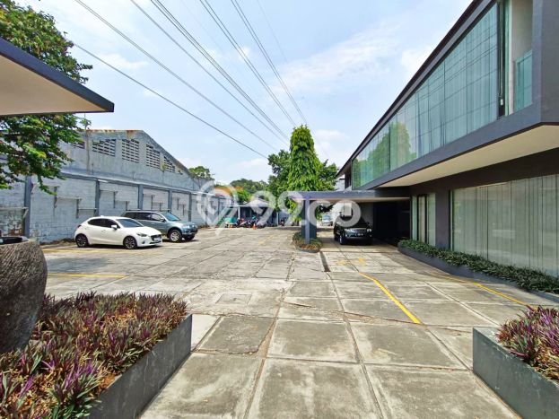 Kantor Usaha Dijual di Mampang Prapatan Jakarta Selatan LT 1721m2 & LB 1848m2 Kantor Usaha Dijual di Mampang Prapatan Jakarta Selatan LT 1721m2 & LB 1848m2