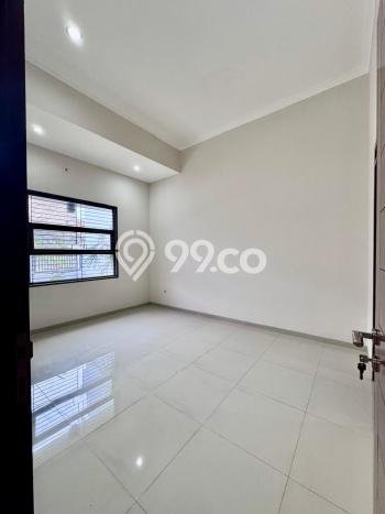Rumah Minimalis 3 KT di Taman Kopo Indah Bandung Unfurnished Rumah Minimalis 3 KT di Taman Kopo Indah Bandung Unfurnished