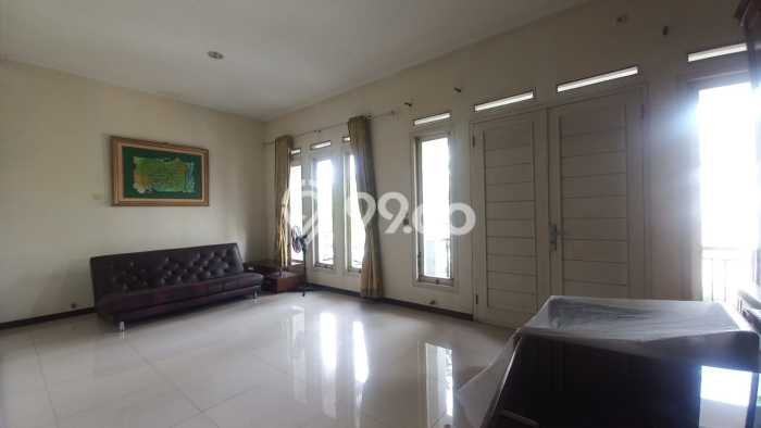 HOT DEAL! Rumah Premium area , Bandung, LT 332m2m² LB 400m2m² HOT DEAL! Rumah Premium area , Bandung, LT 332m2m² LB 400m2m²