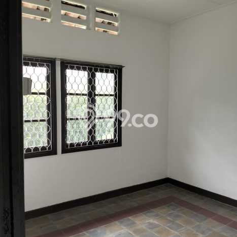 Ready to Use! Luxury House LT 390m2 Desain Modern di Pajajaran Ready to Use! Luxury House LT 390m2 Desain Modern di Pajajaran