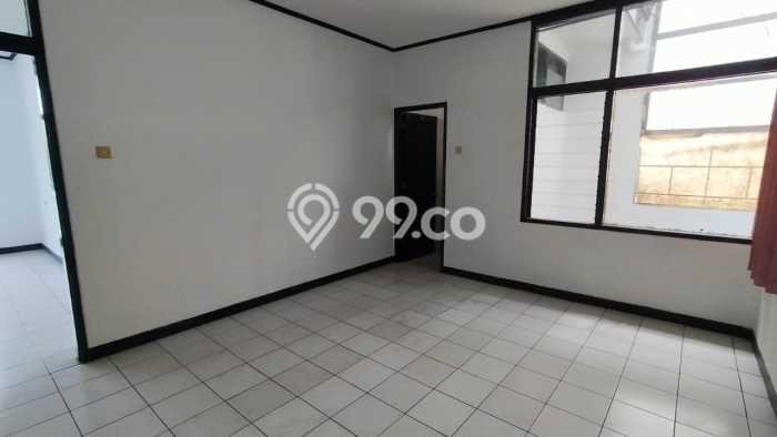 Rumah Cantik Siap Pakai di Sayap Martanegara Rumah Cantik Siap Pakai di Sayap Martanegara