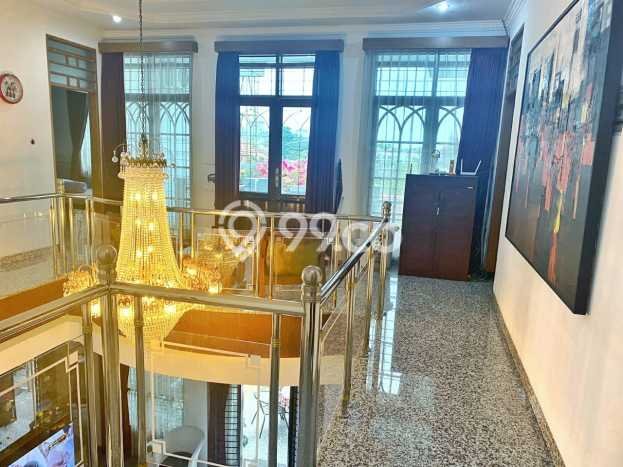 Rumah Classic Mewah di Kawasan Sejuk gegerkalong Rumah Classic Mewah di Kawasan Sejuk gegerkalong