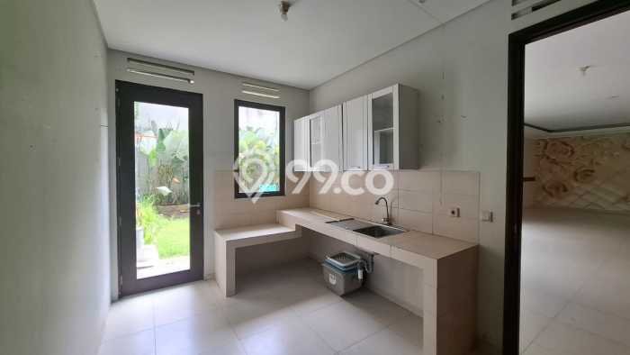 Rumah Mewah LB 336m2 Siap Pakai Desain Elegan di Kota Baru Parahyangan, Bandung Rumah Mewah LB 336m2 Siap Pakai Desain Elegan di Kota Baru Parahyangan, Bandung