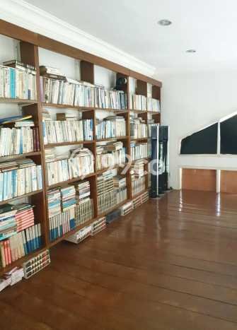 KESEMPATAN TERBAIK! Rumah Nyaman di Lembang, LT 445m2m² Bangunan 400m2m² KESEMPATAN TERBAIK! Rumah Nyaman di Lembang, LT 445m2m² Bangunan 400m2m²