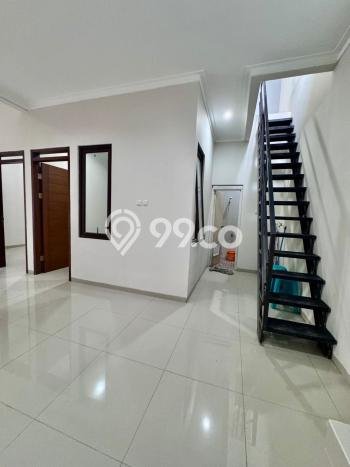 Rumah Minimalis 3 KT di Taman Kopo Indah Bandung Unfurnished Rumah Minimalis 3 KT di Taman Kopo Indah Bandung Unfurnished