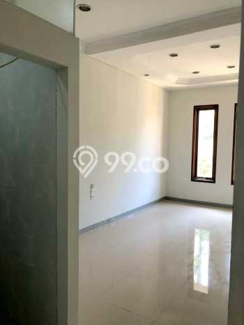 Hunian Nyaman Asri 6 KT Siap Pakai di Taman Holis Indah Bandung Hunian Nyaman Asri 6 KT Siap Pakai di Taman Holis Indah Bandung