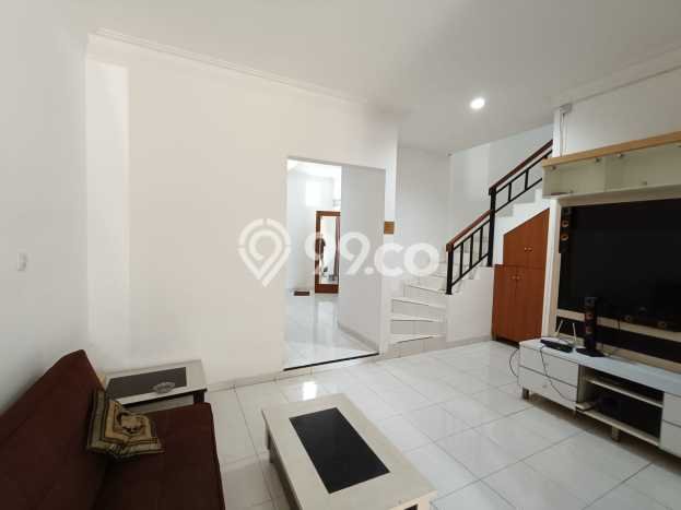 Dijual Hunian Rumah Terawat 4 KT di Ciwaruga, Bandung Dijual Hunian Rumah Terawat 4 KT di Ciwaruga, Bandung