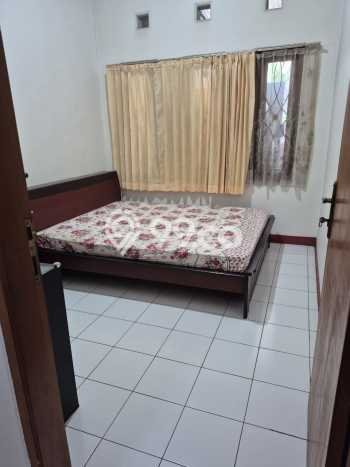 Rumah Luas Asri 3 KT Siap Huni di Taman Holis Indah Bandung Rumah Luas Asri 3 KT Siap Huni di Taman Holis Indah Bandung