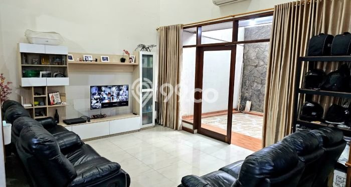 Dijual Rumah Eksklusif 3 KT di Taman Holis Indah, Bandung Dijual Rumah Eksklusif 3 KT di Taman Holis Indah, Bandung