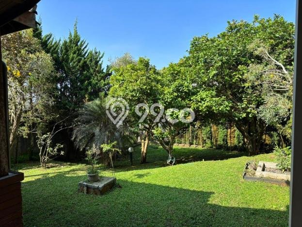 Hunian Elit LB 750m2 Siap Pakai Desain Elegan di Setiabudi, Bandung Hunian Elit LB 750m2 Siap Pakai Desain Elegan di Setiabudi, Bandung