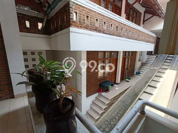 DIJUAL CEPAT! Rumah Jatinangor, Bandung, Luas 1100m² LB 859m² DIJUAL CEPAT! Rumah Jatinangor, Bandung, Luas 1100m² LB 859m²