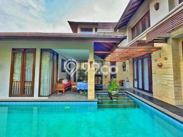 Rumah Asri LB 600m² View Danau di Geger Kalong, Bandung Rumah Asri LB 600m² View Danau di Geger Kalong, Bandung